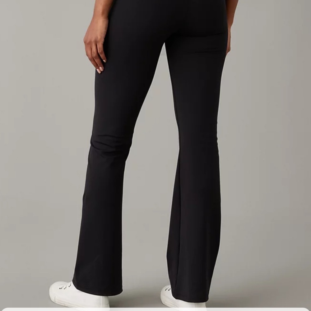 American Eagle -The Everything Flare Leggings - Size Large -Brand New With Tags! - Picture 2 of 7